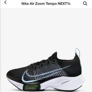 Nike Air Zoom Tempo Next% - like new
